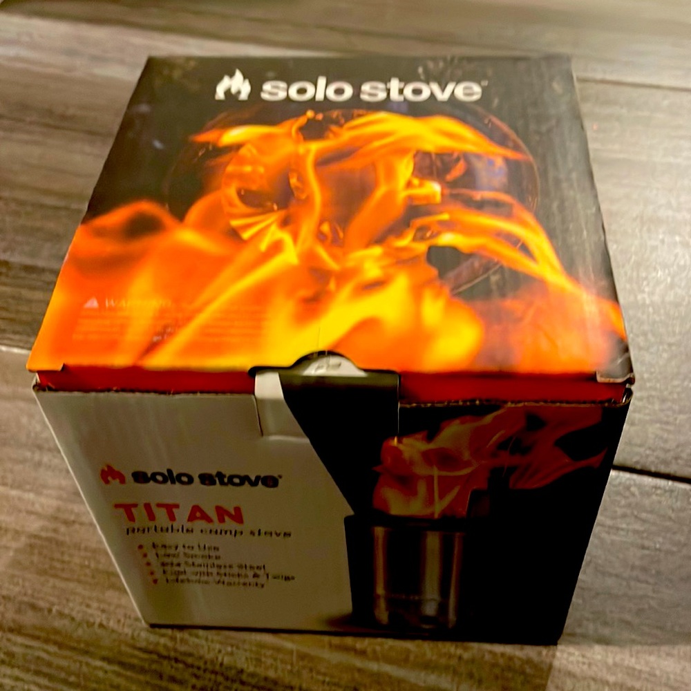 NWT Solo stove titan.  Brand new in box